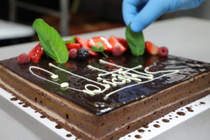 Tarta sacher de mango